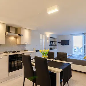 Apartment Al Rifugio Di San Massimo, Beautiful With Terrace Surrounded By Nature In, Rapallo